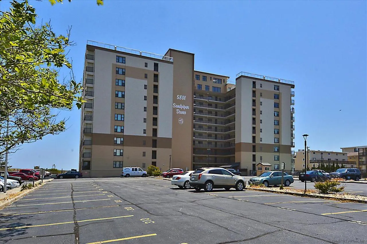 Sandpiper Dunes 204 *