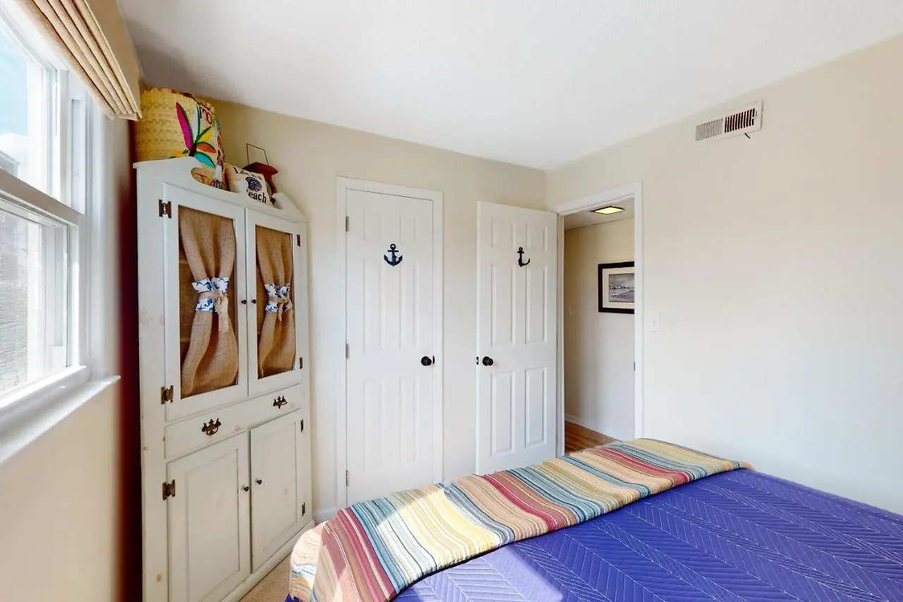 Apartment Golden Shore 3 *