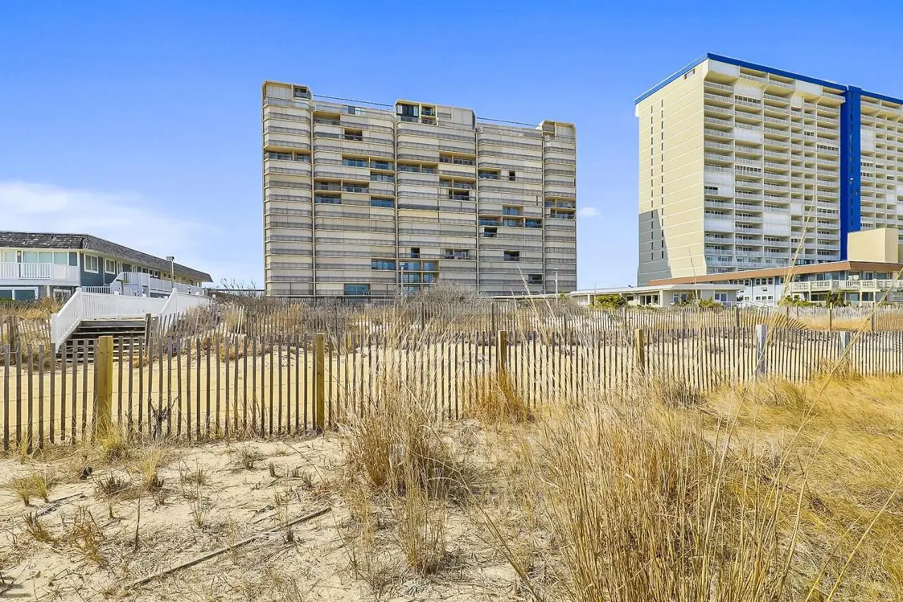 Fountainhead Towers 1506 Apartment *