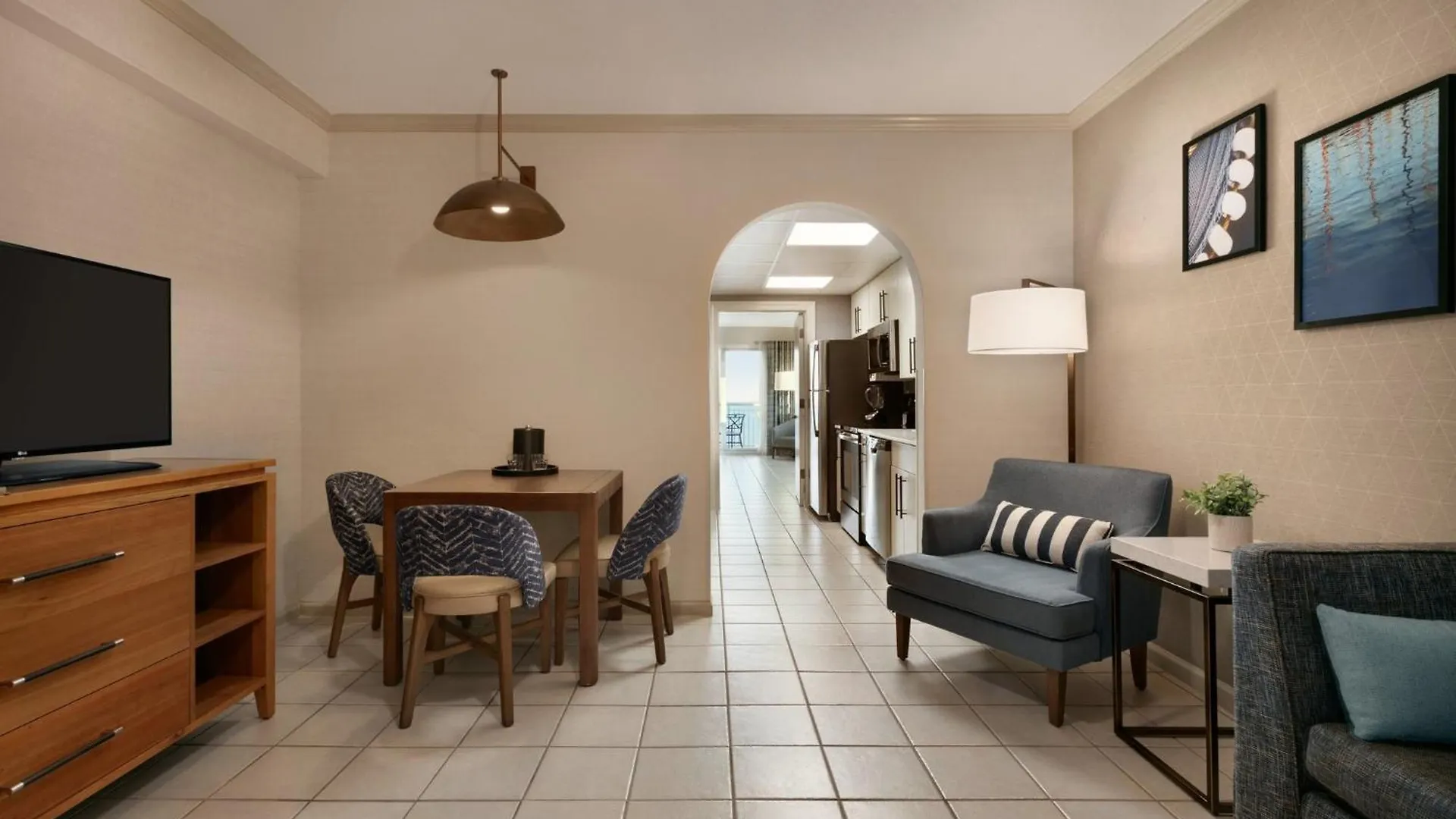 Resort & Ocean By Ihg 3*