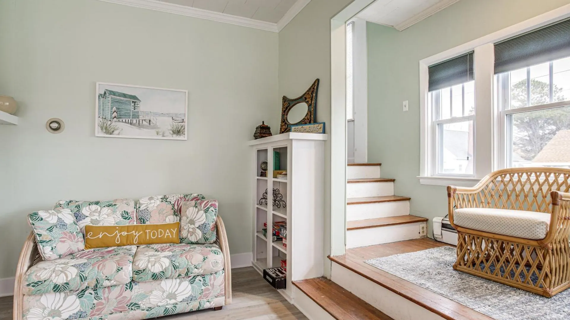 Ocean Escape With Cozy Porch Walk To Boardwalk Ocean City