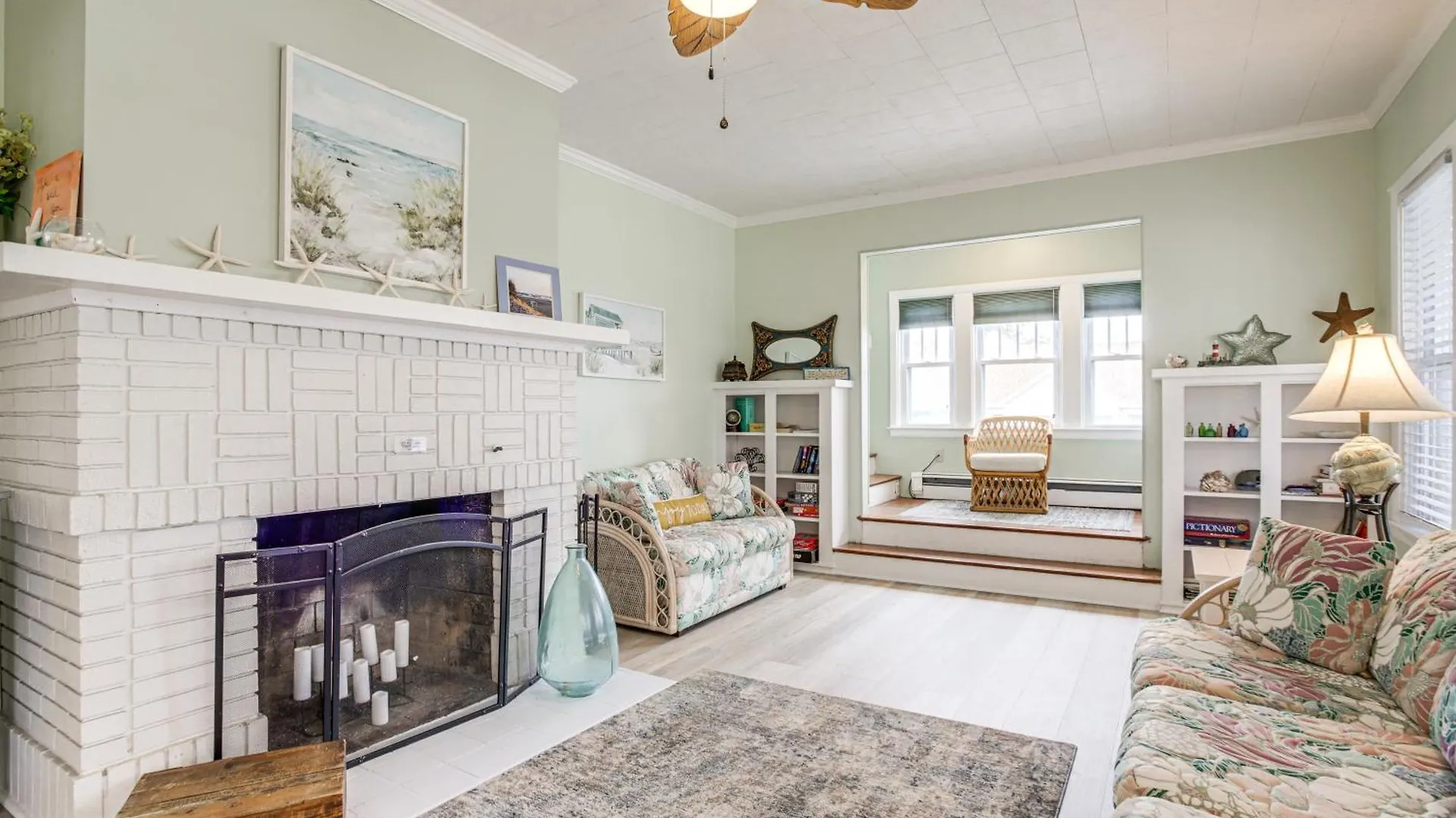 Ocean Escape With Cozy Porch Walk To Boardwalk Holiday home