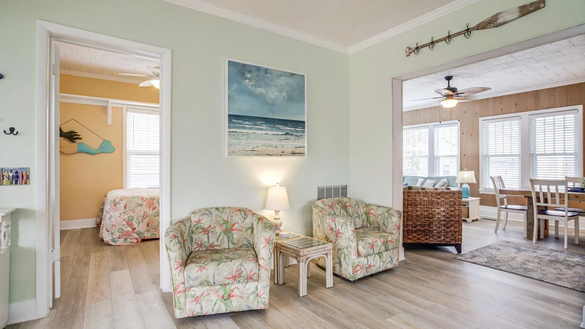 Holiday home Ocean Escape With Cozy Porch Walk To Boardwalk *