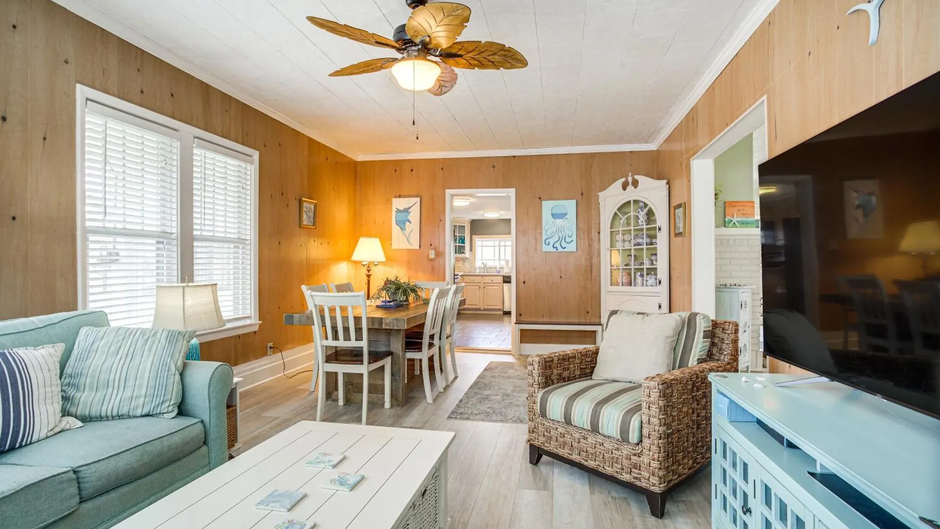 Ocean Escape With Cozy Porch Walk To Boardwalk Holiday home