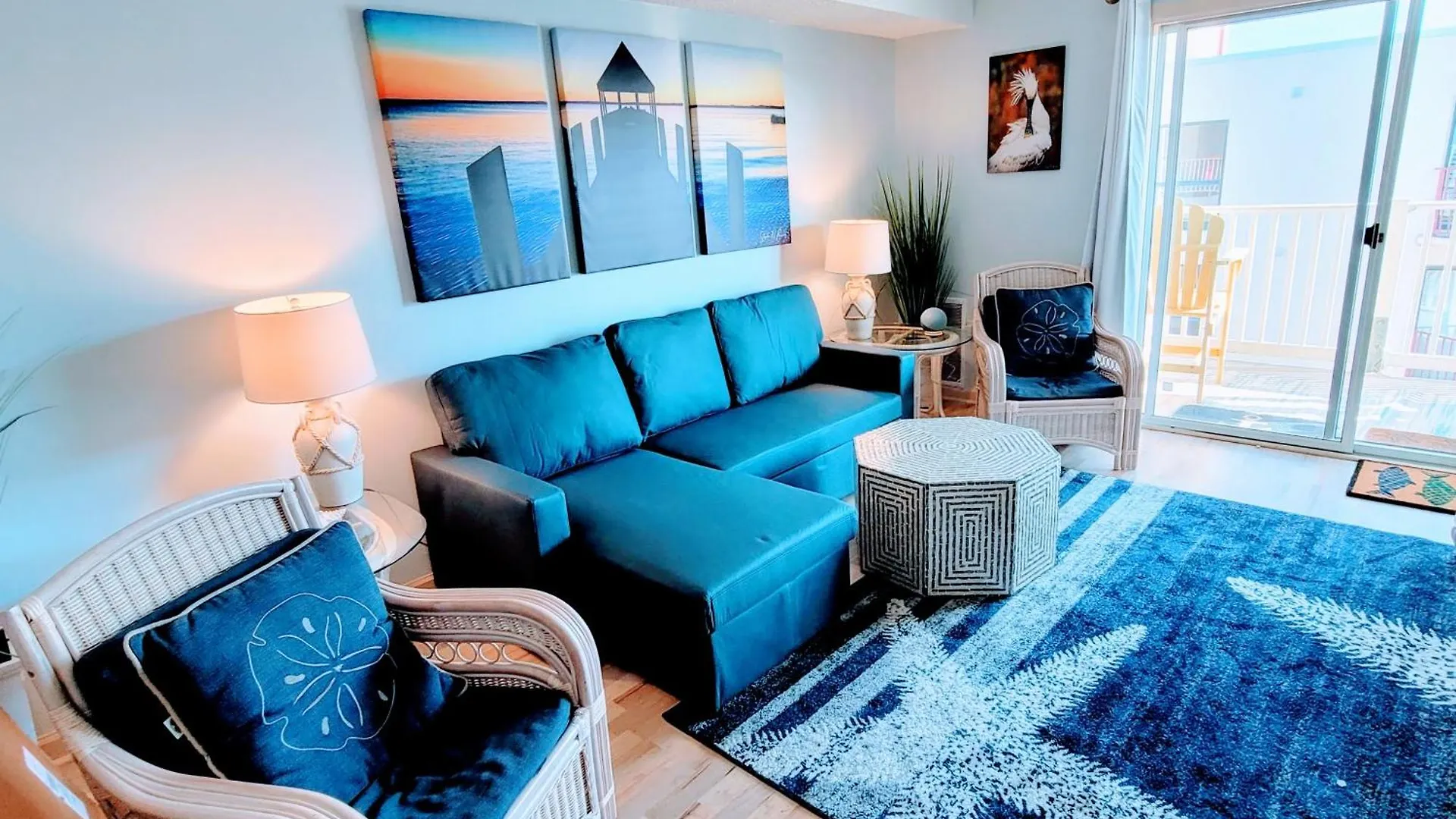 Aparthotel Marylander Condominiums, 90 Steps From The