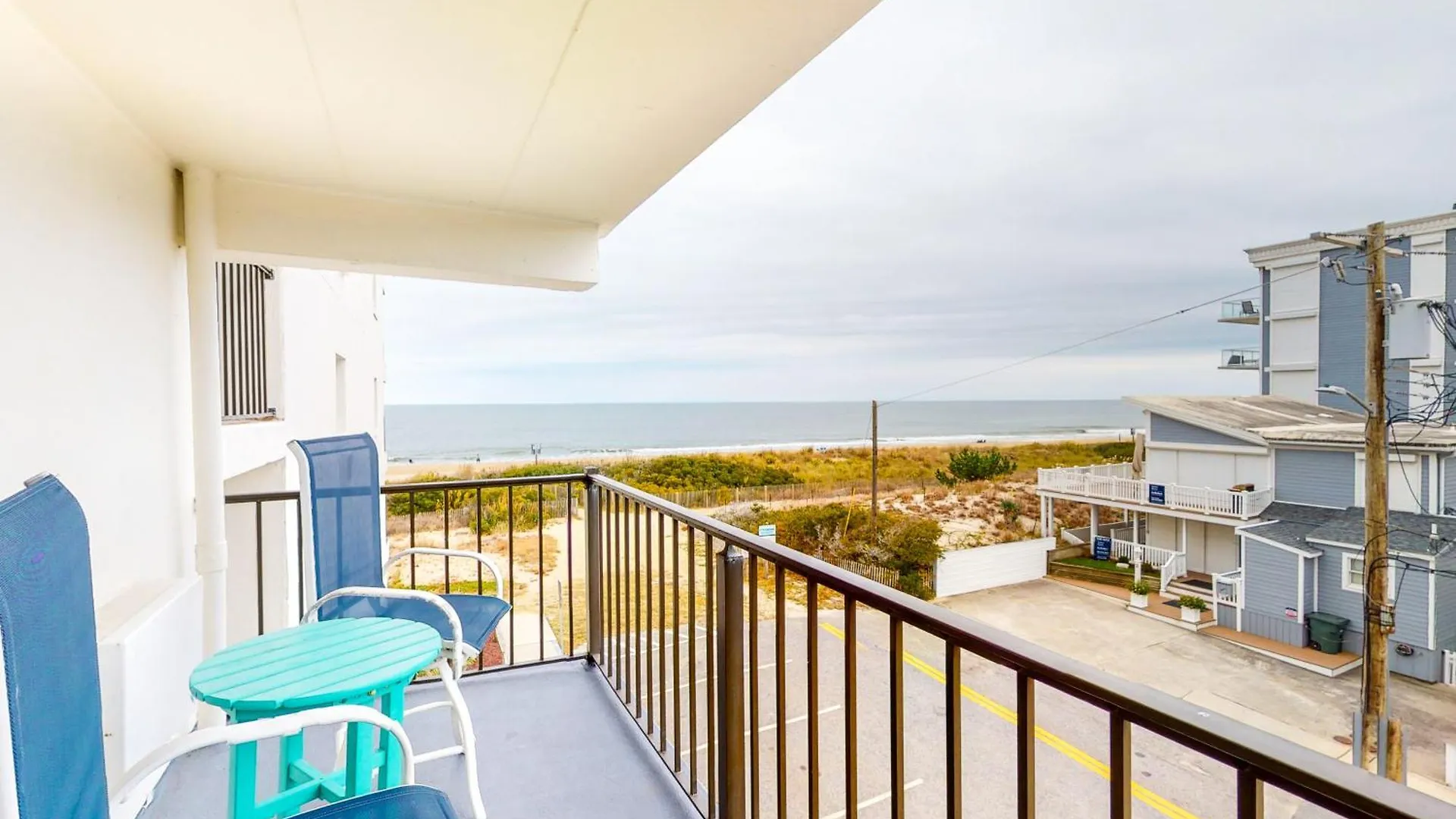 West Winds 302 Apartment