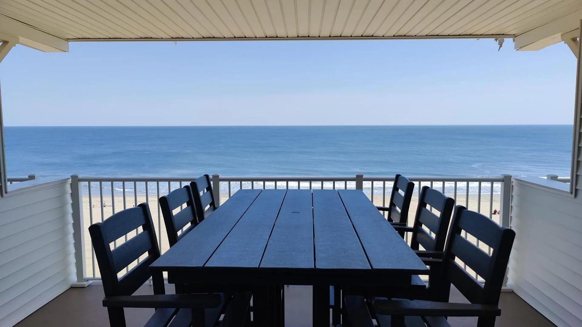 Monte Carlo Boardwalk / Oceanfront Ocean