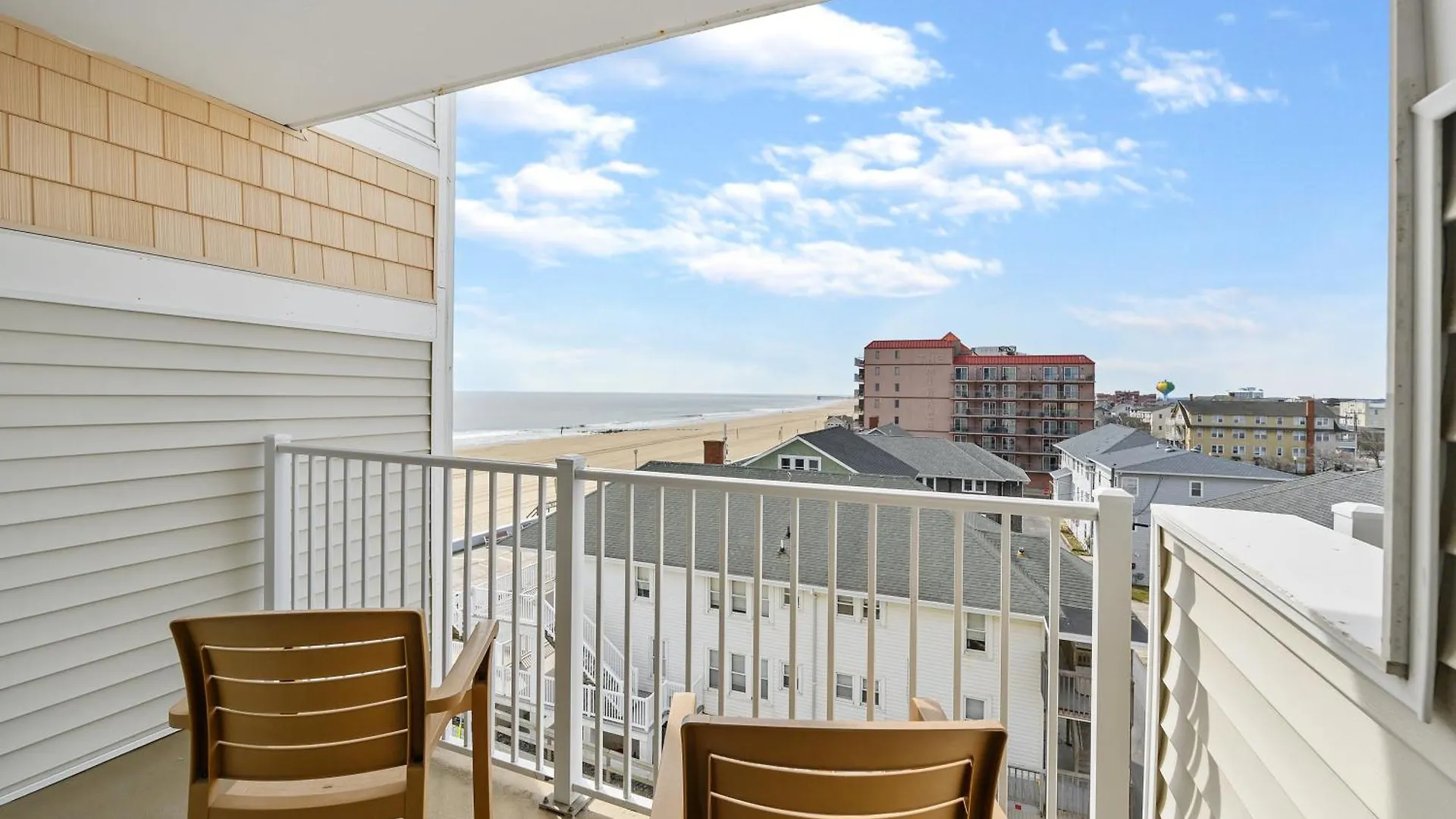 Monte Carlo Boardwalk / Oceanfront Ocean