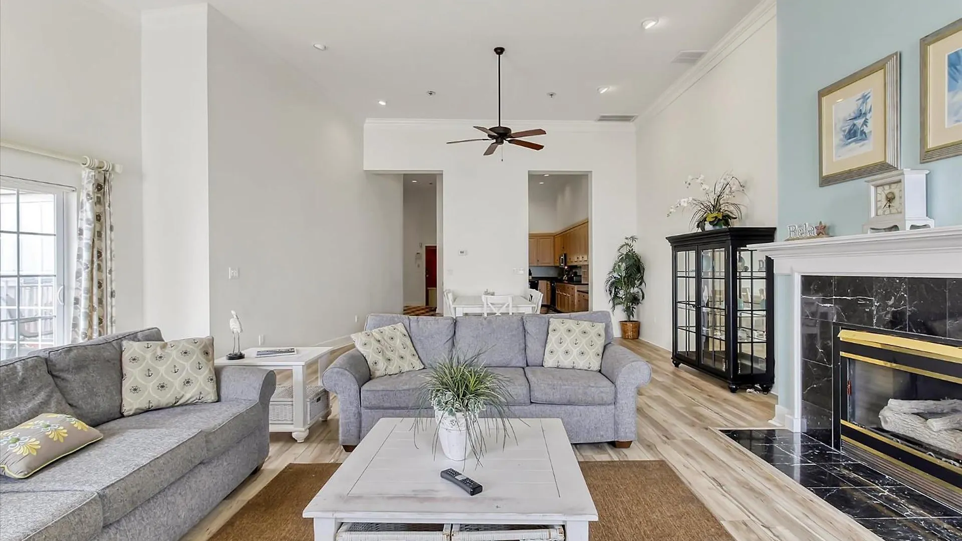 Oceanfront 3 Apartment *