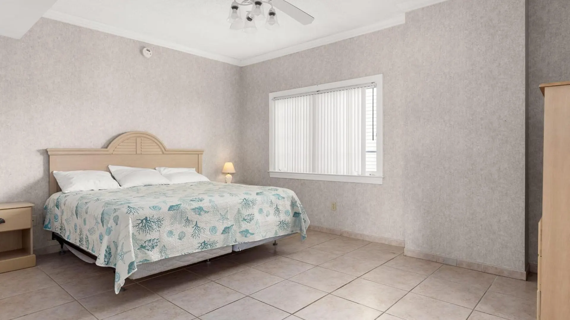 Apartment Ocean 1 2