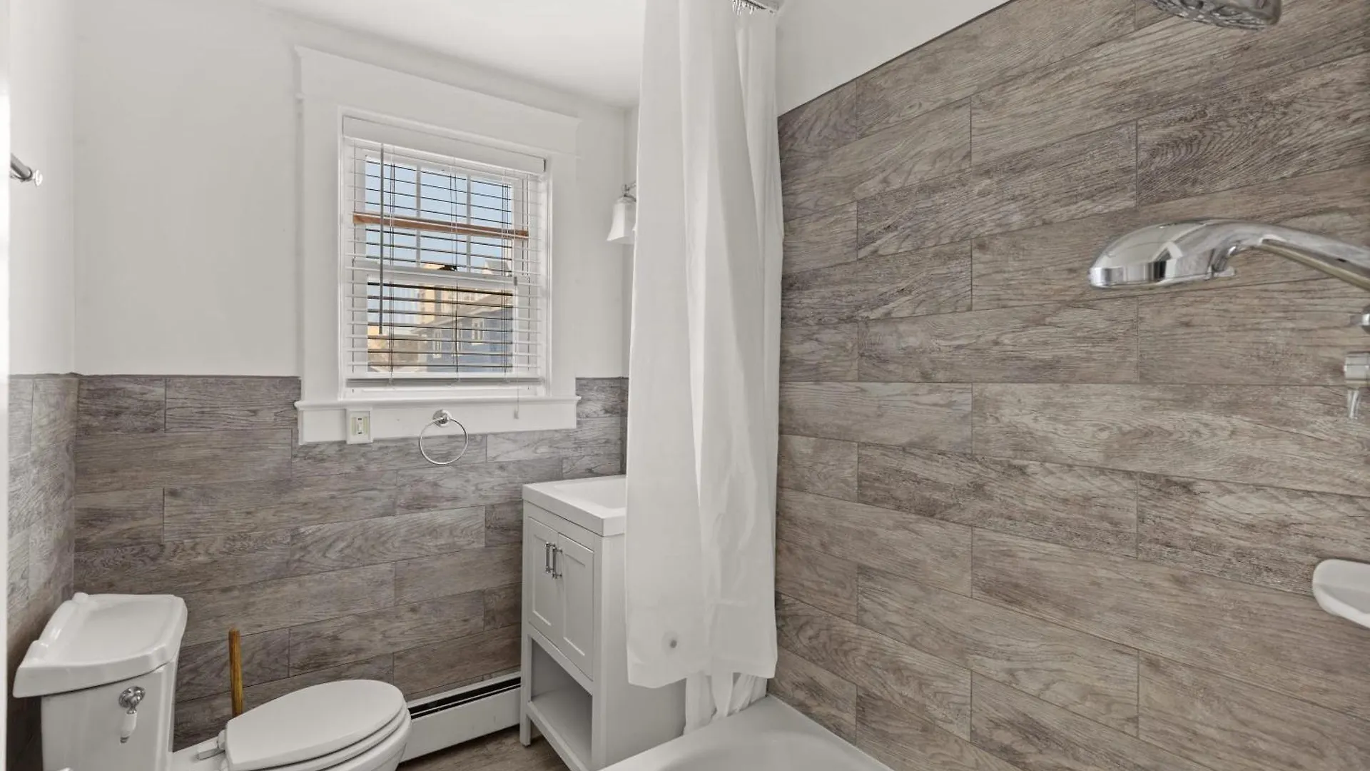 6 10th Oceanview Apartment Ocean City
