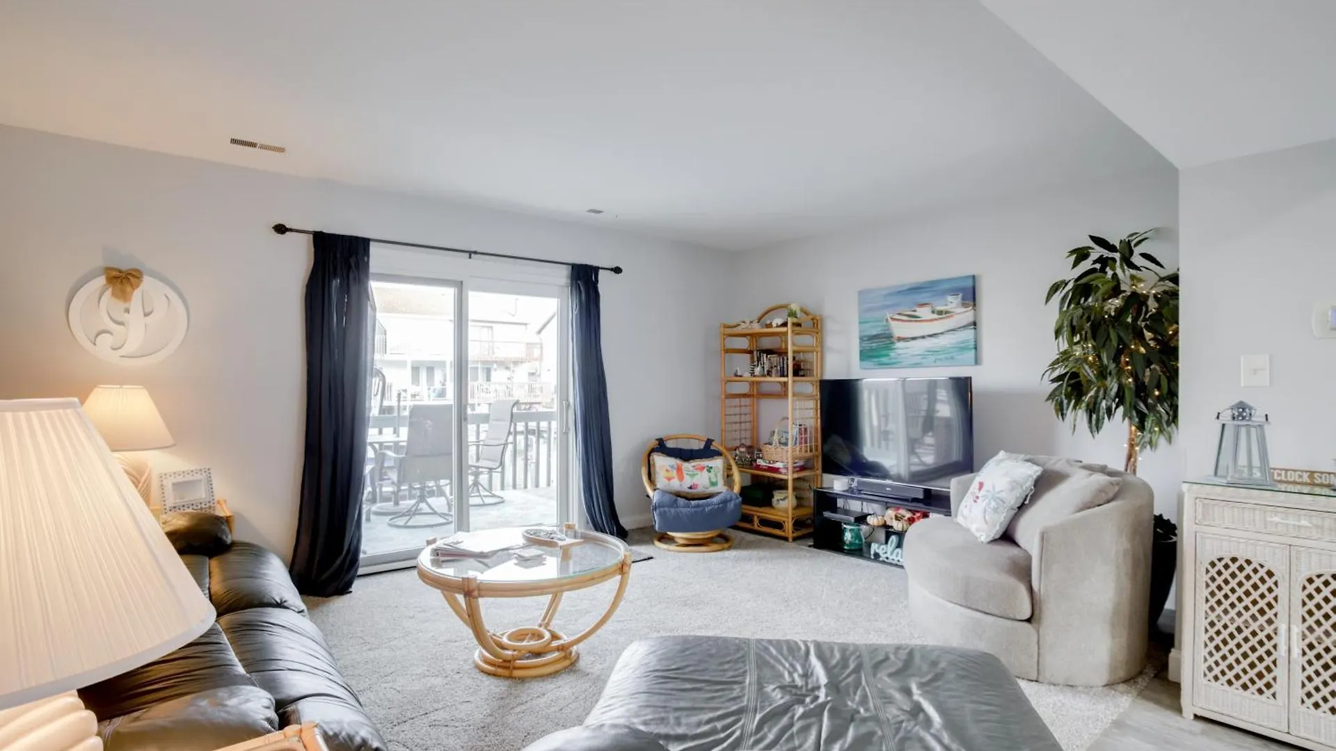 Casa vacanze Remodeled Ocean Getaway With Harbor Views!