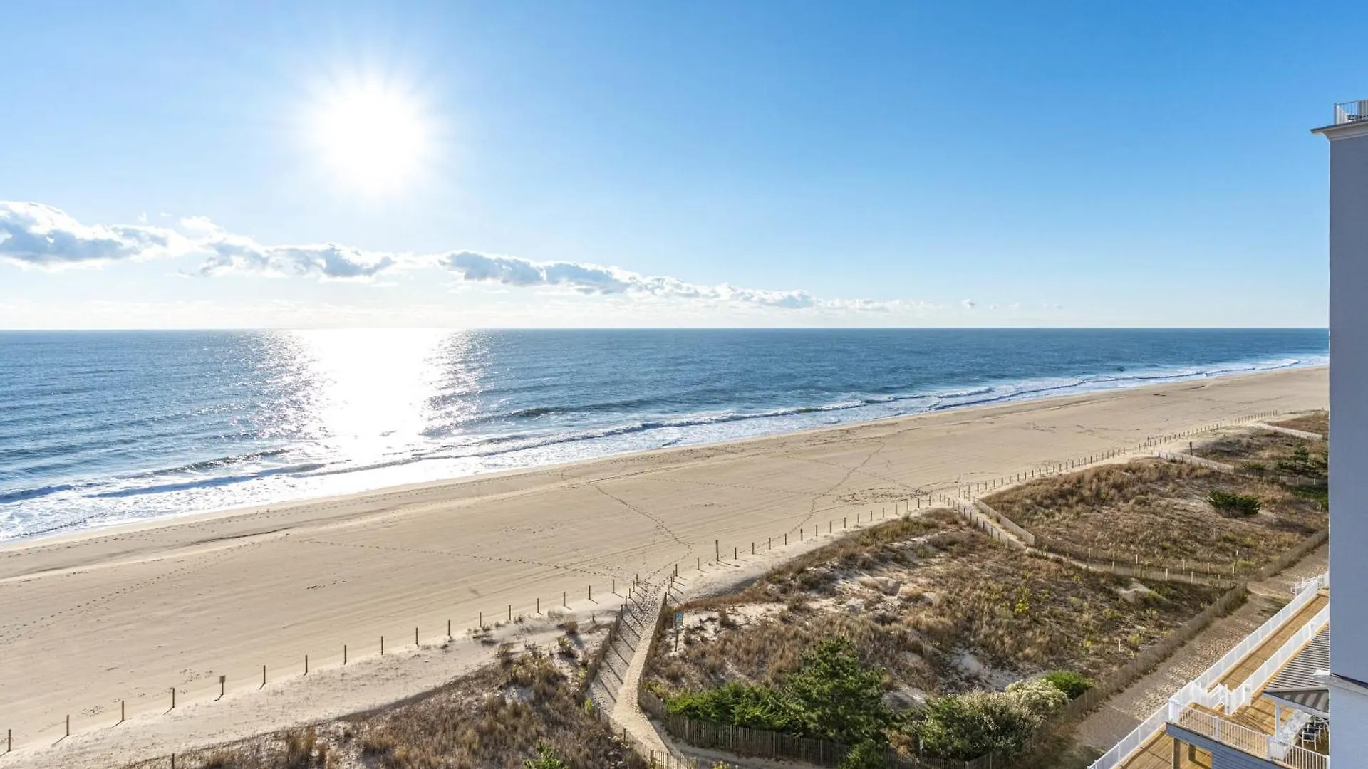 Oceanfront 2 Bedroom Modern Beach W Pool *