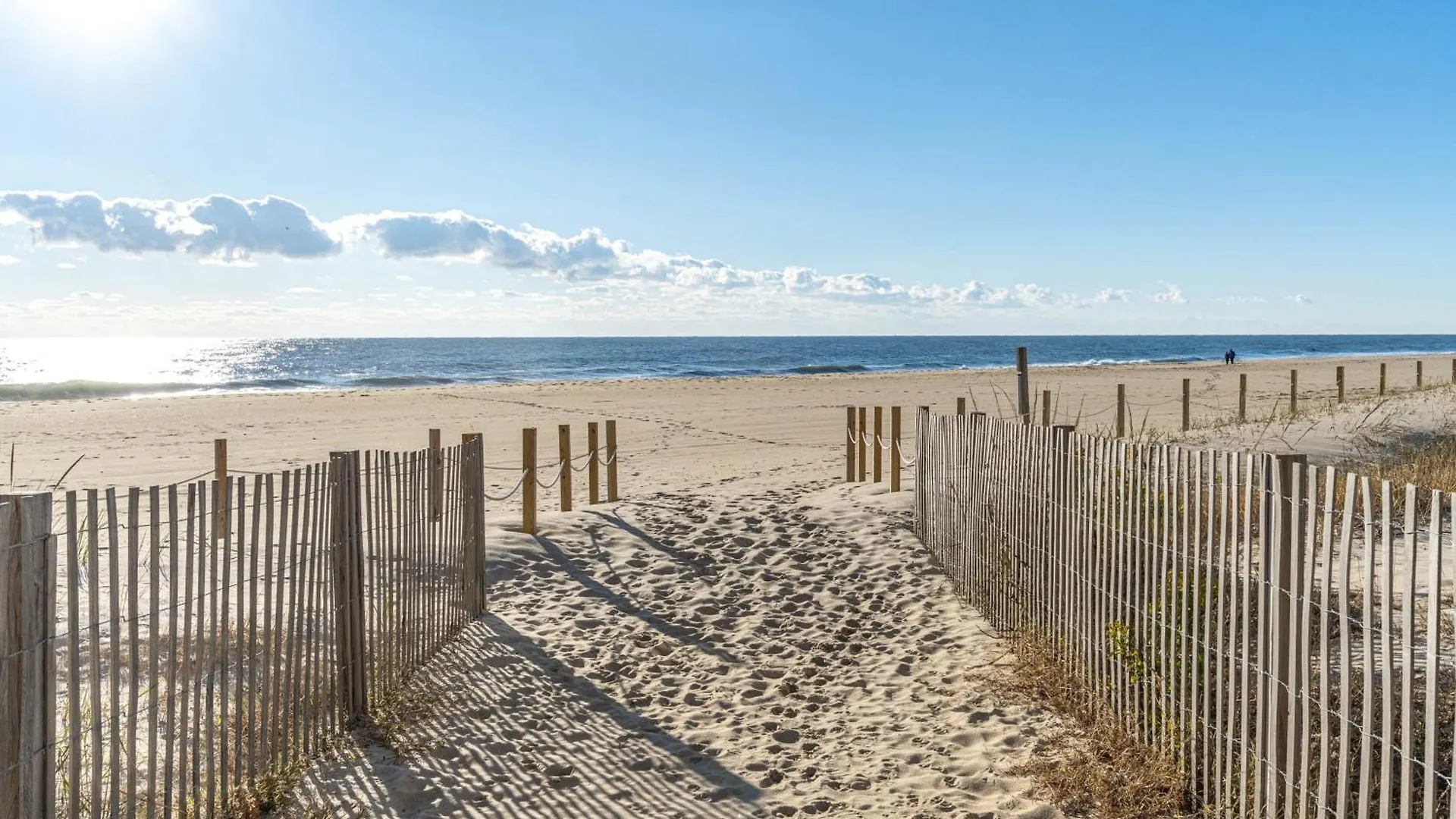 Holiday home Oceanfront 2 Bedroom Modern Beach W Pool Ocean City