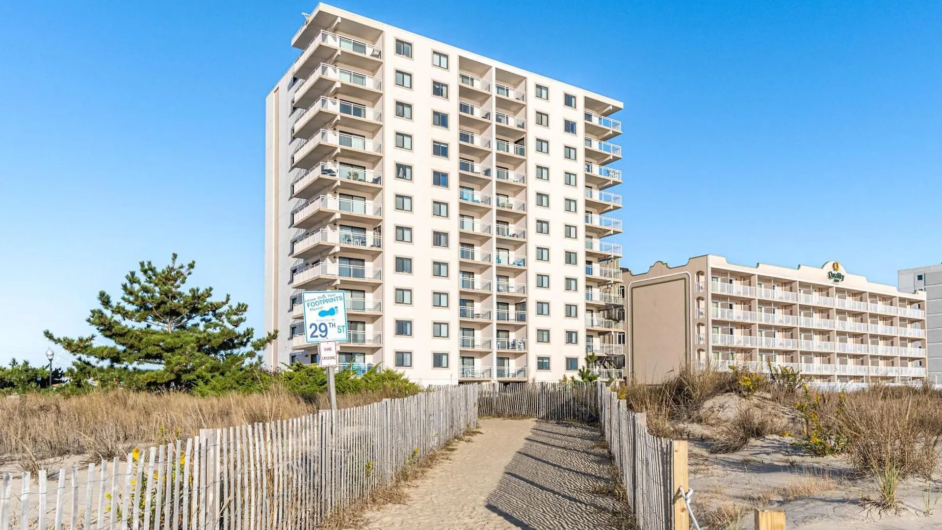 Oceanfront 2 Bedroom Modern Beach W Pool