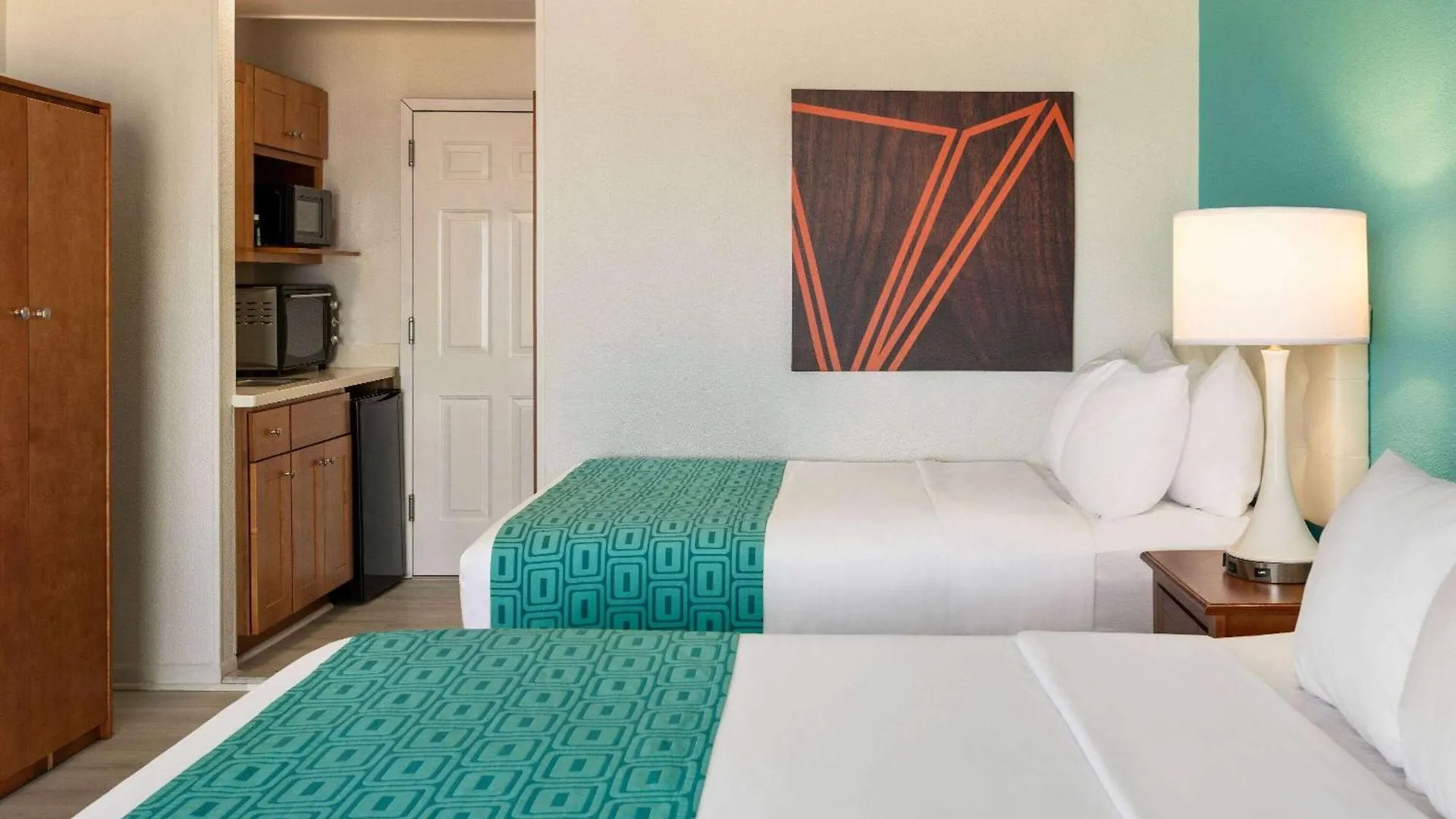 Howard Johnson By Wyndham Ocean Oceanfront Ocean City
