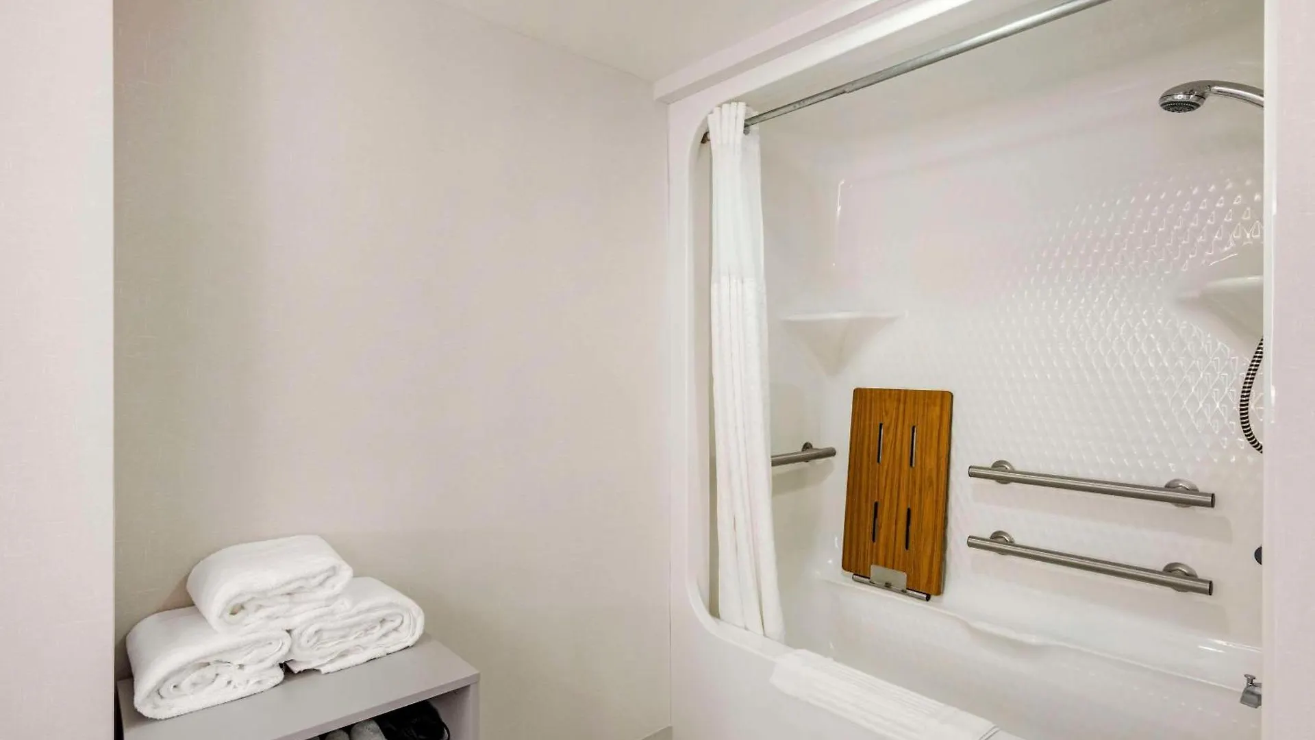 Comfort Ocean West Hotel 3*