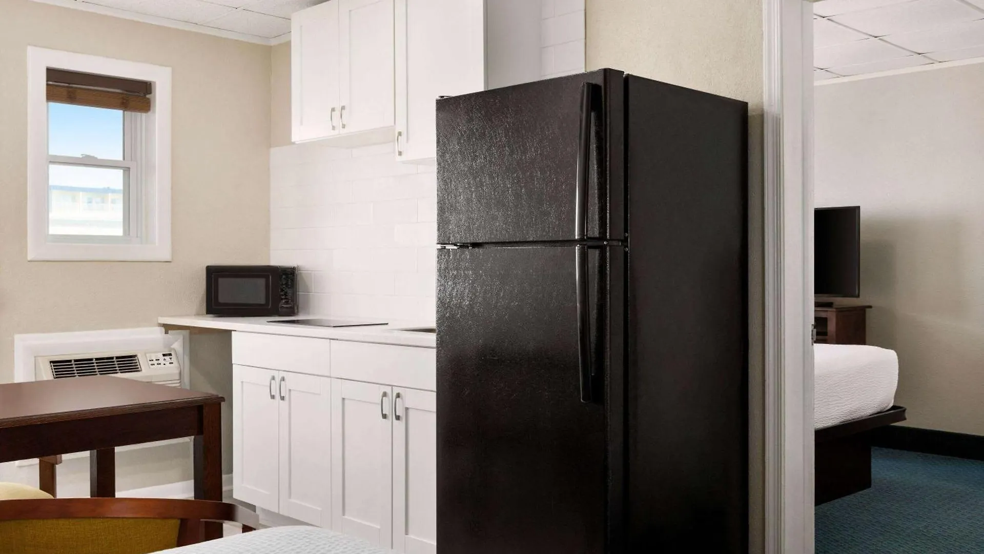 Hotel Days By Wyndham Ocean Oceanfront Ocean City
