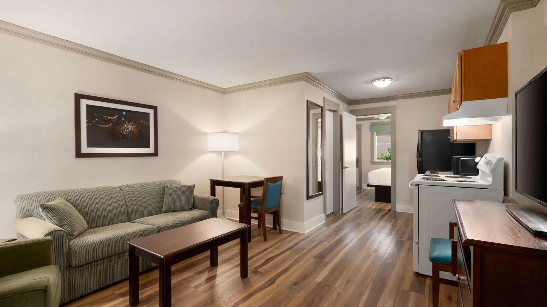 Days By Wyndham Ocean Oceanfront 3*