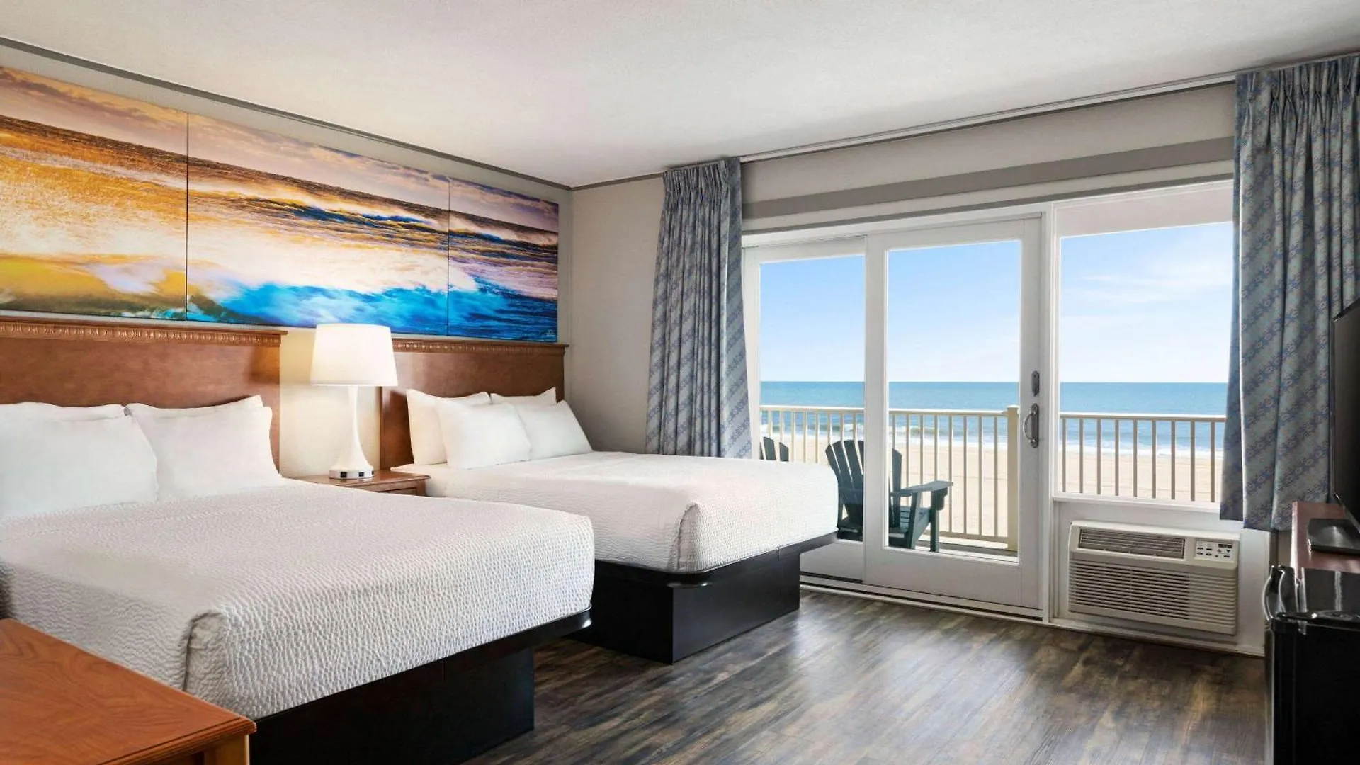 Days By Wyndham Ocean Oceanfront Hotel