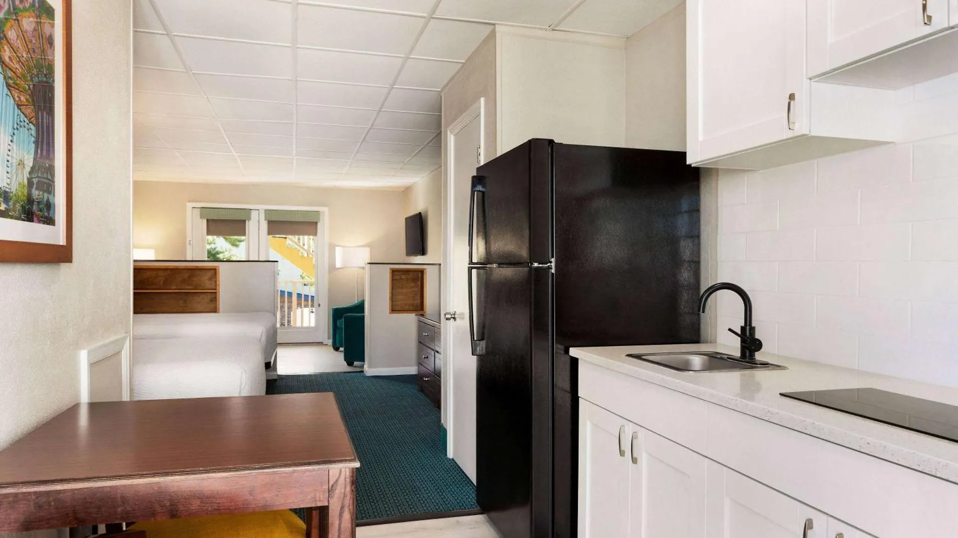Hotel Days By Wyndham Ocean Oceanfront 3*