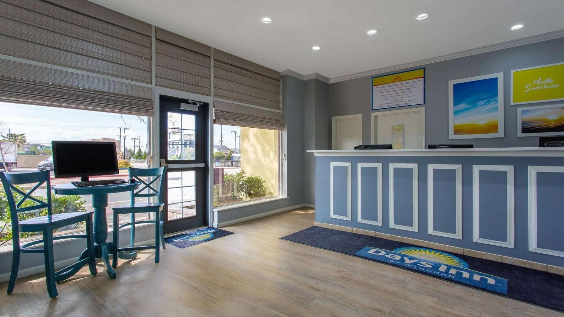 Days By Wyndham Ocean Oceanfront Hotel