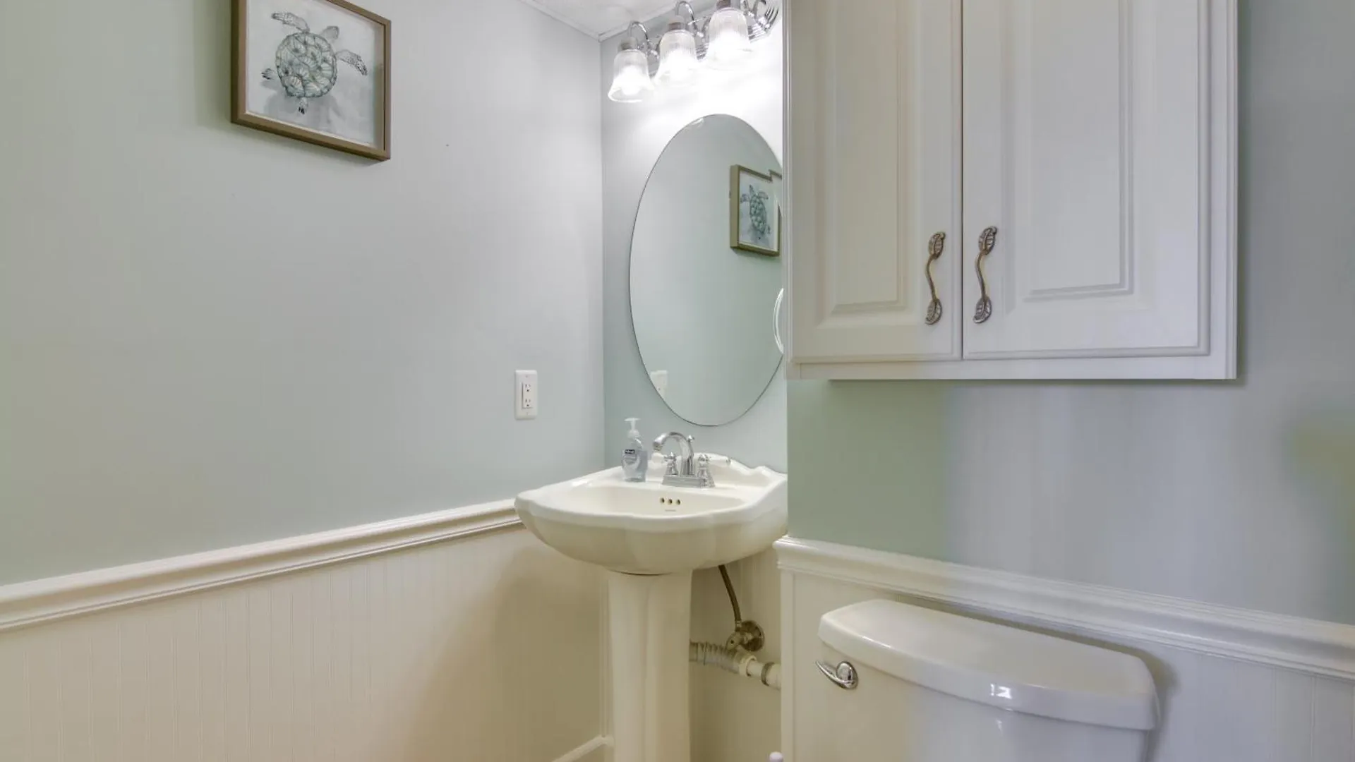 Apartment Family With Pool Walk To Ocean Beach! *