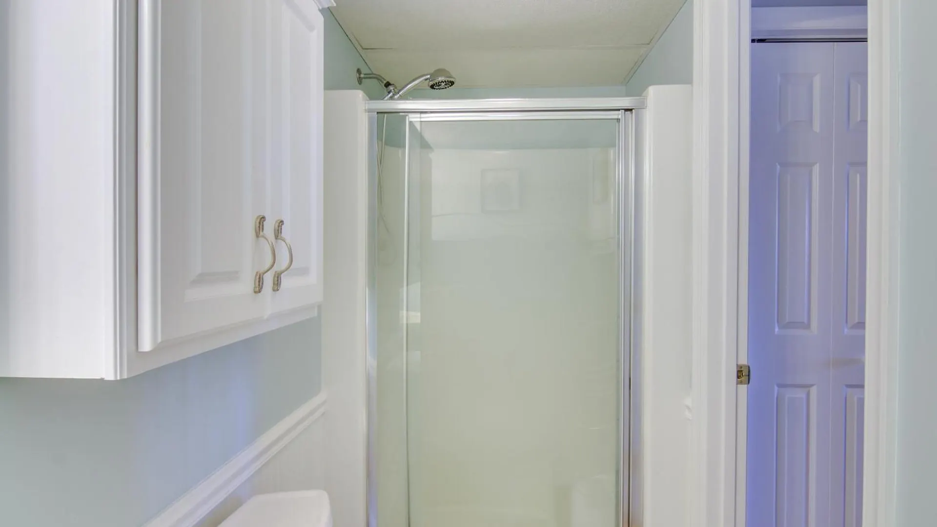 Apartment Family With Pool Walk To Ocean Beach! *