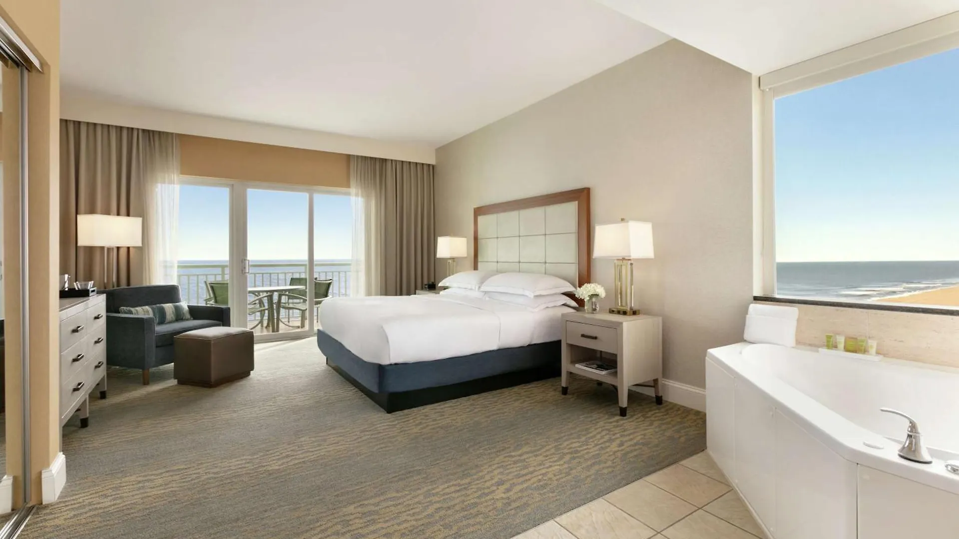 Hilton Ocean Oceanfront 4*