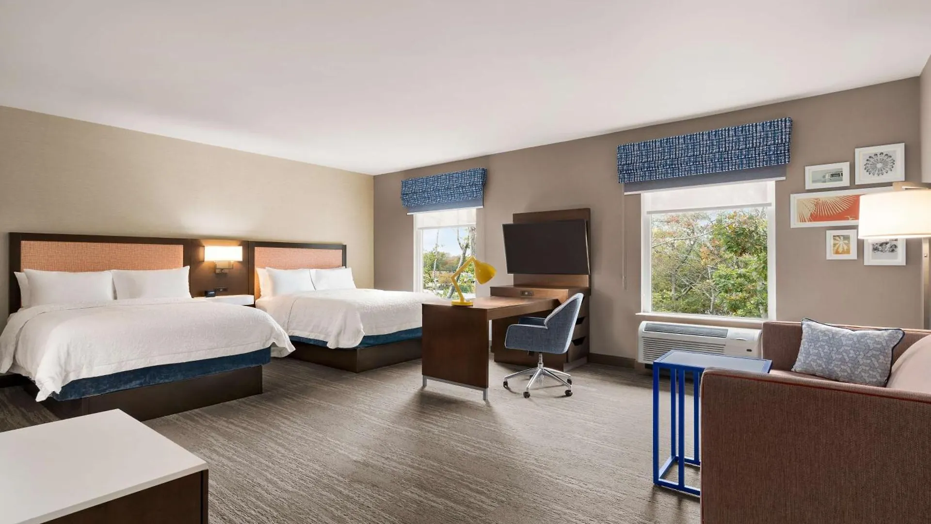 Hampton & Ocean West Hotel 3*