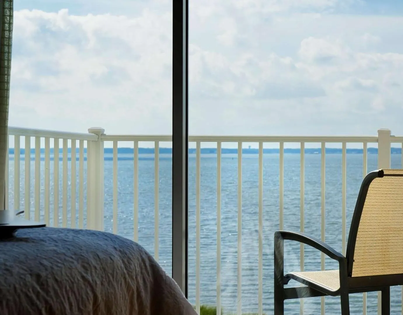 Hampton & Ocean Bayfront-convention Center 3*