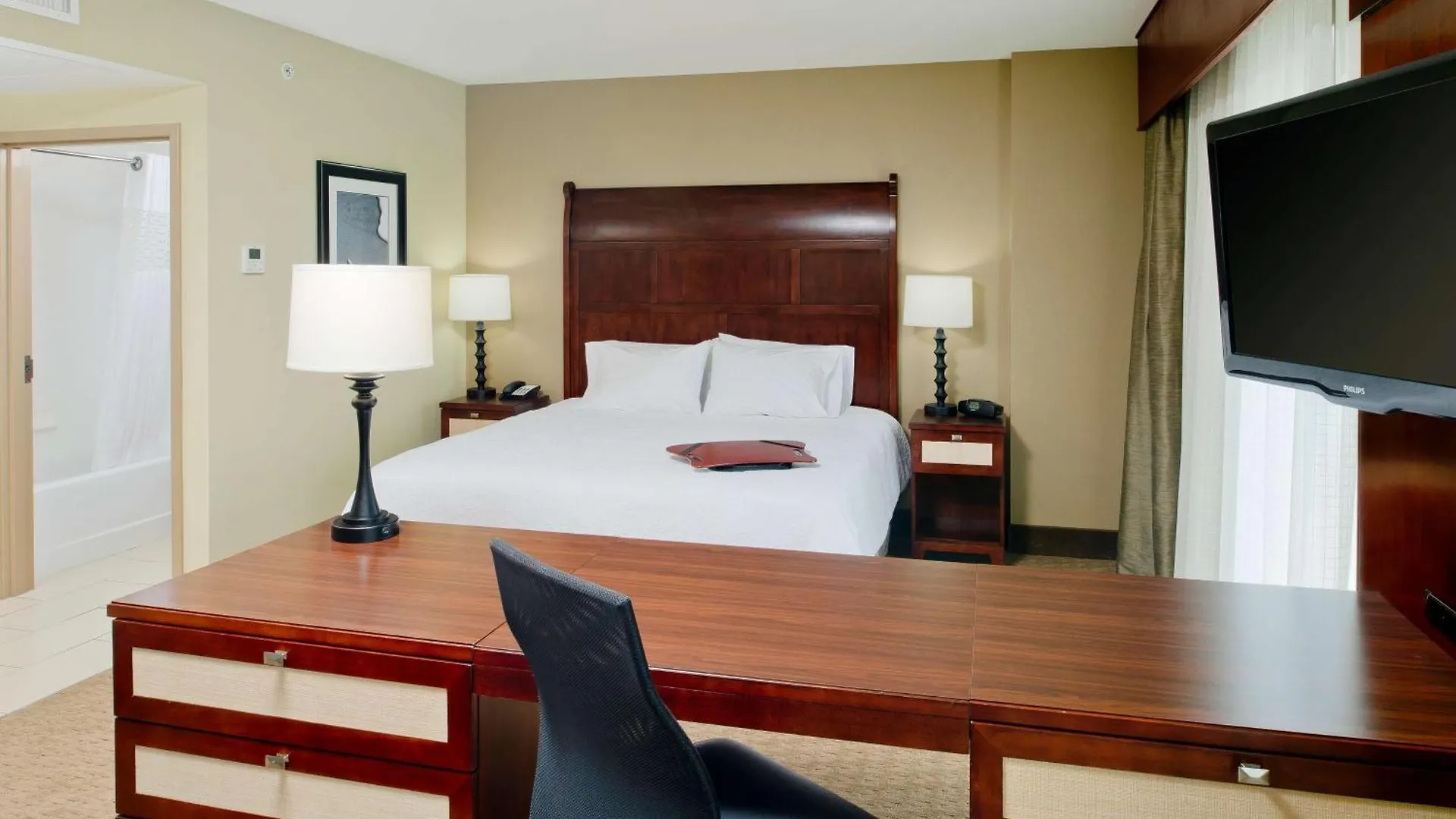Hotel Hampton & Ocean Bayfront-convention Center 3*