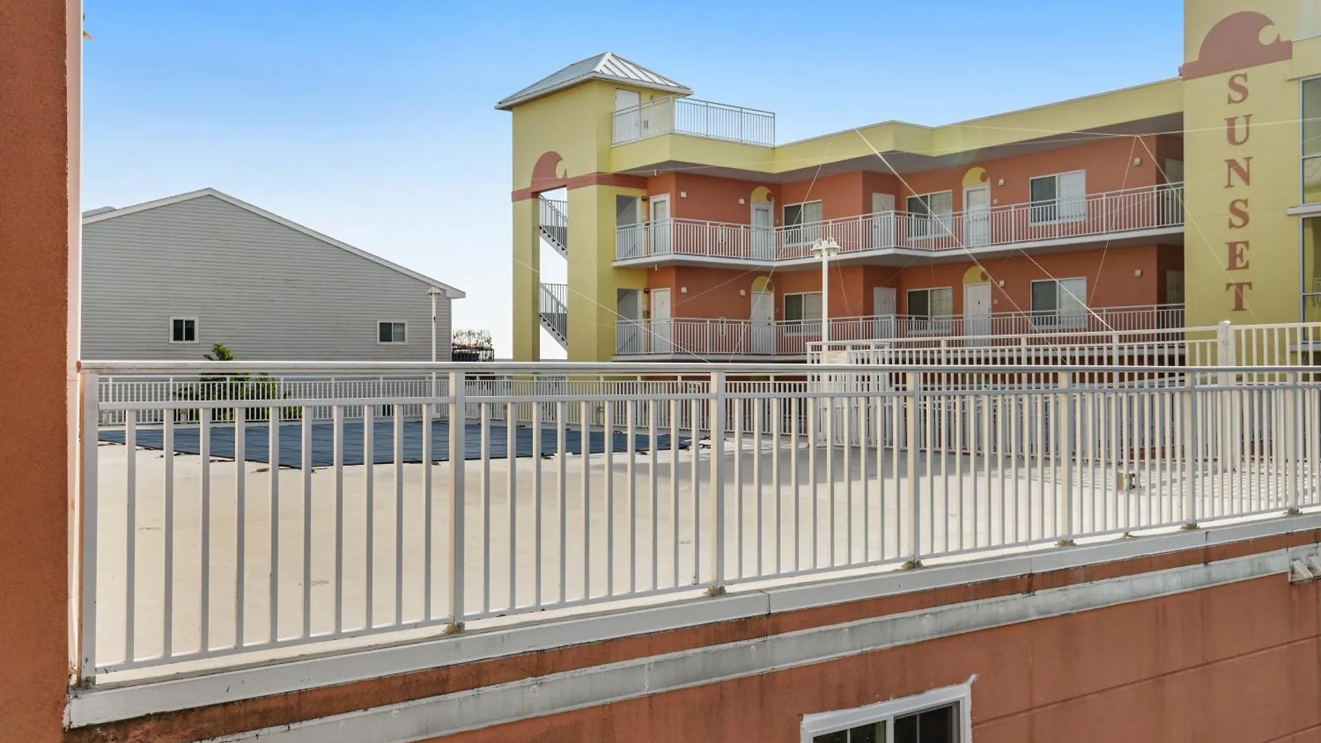 Sunset Bay I 306 Apartment