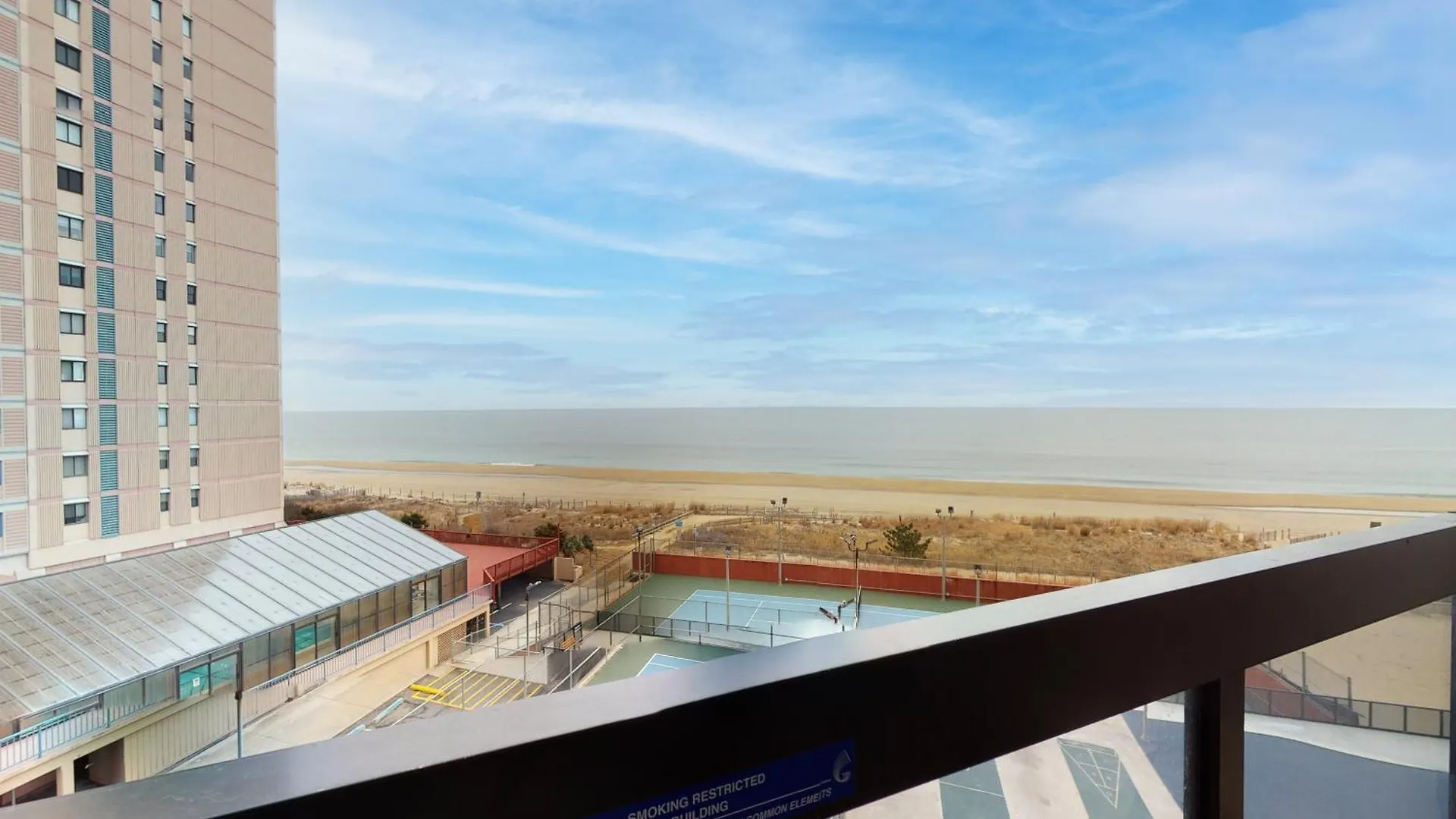 Golden Sands 402