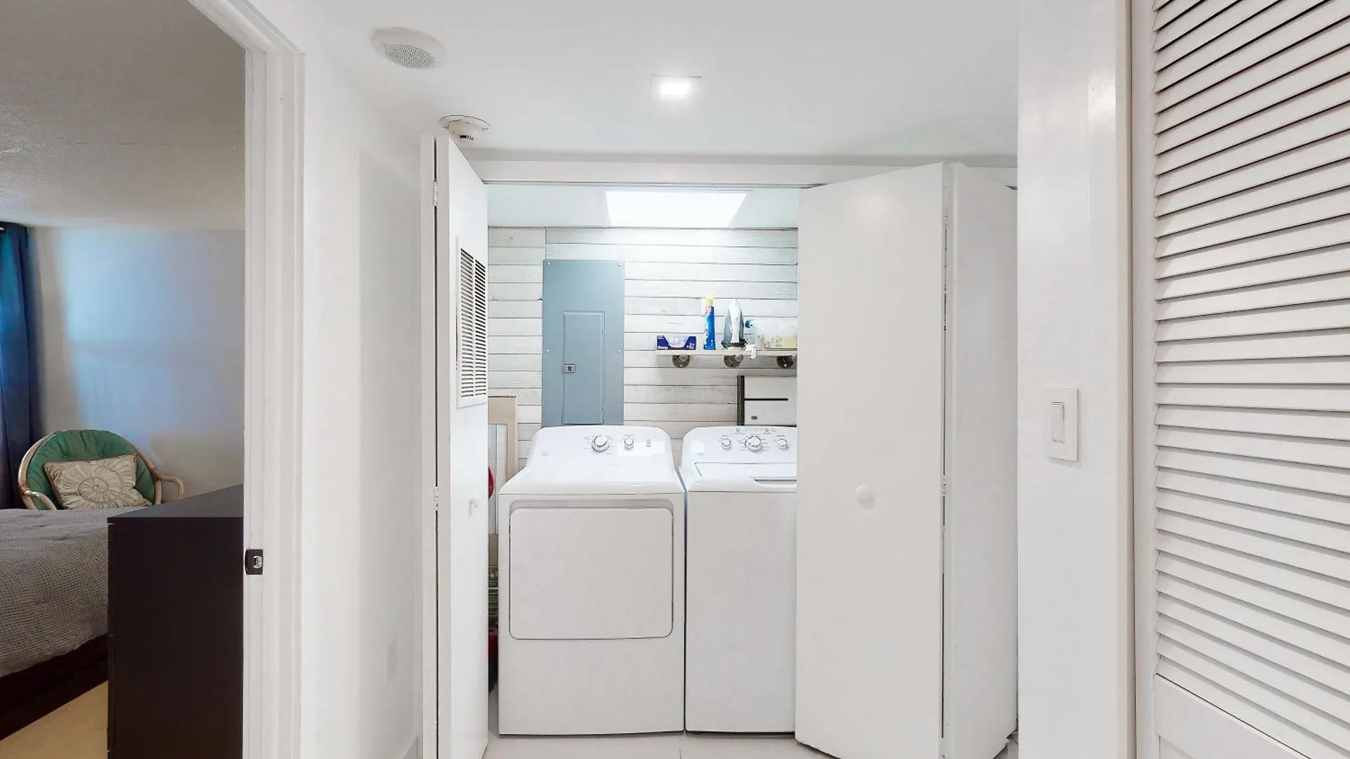 Apartment Fountainhead Towers 1004