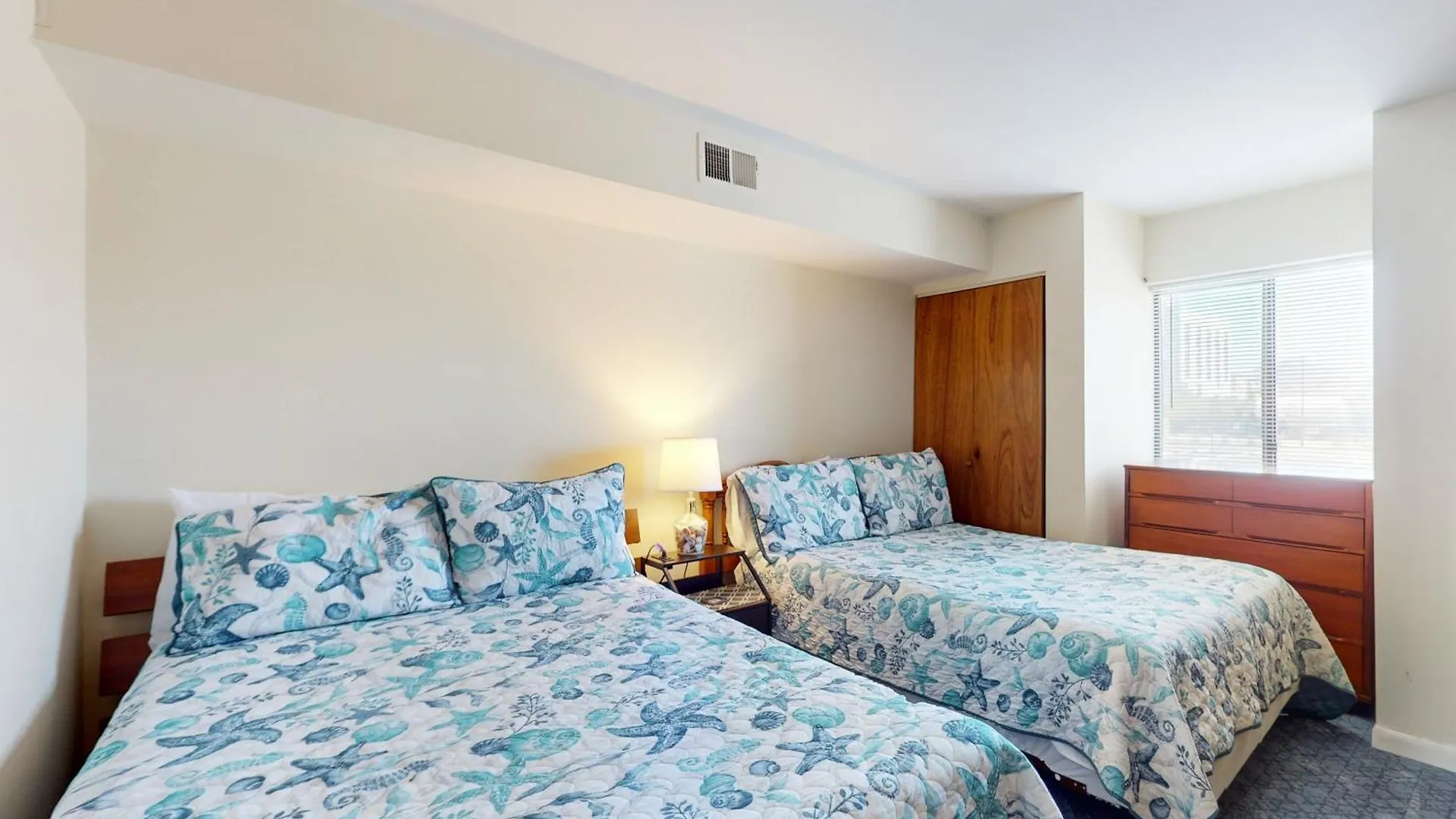 Jamaica Place 107 Apartment *