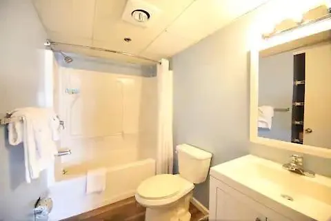 Sandpiper Dunes Oceanfront 3 Bedrooms Ocean City