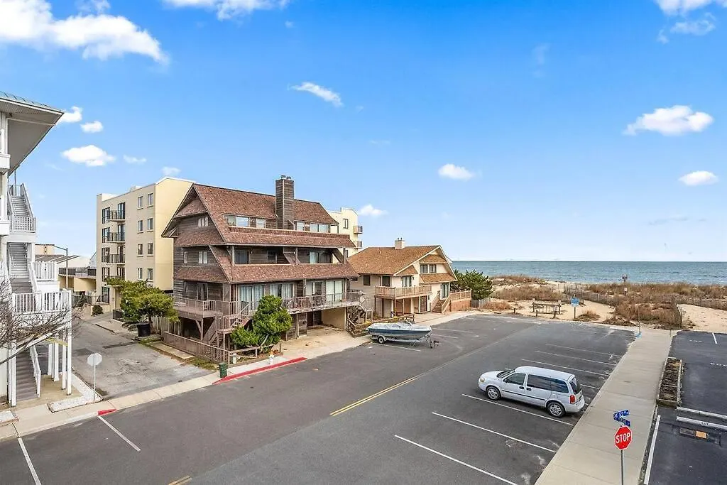 Holiday home Exquisite Ocean View With Pool Ocean City