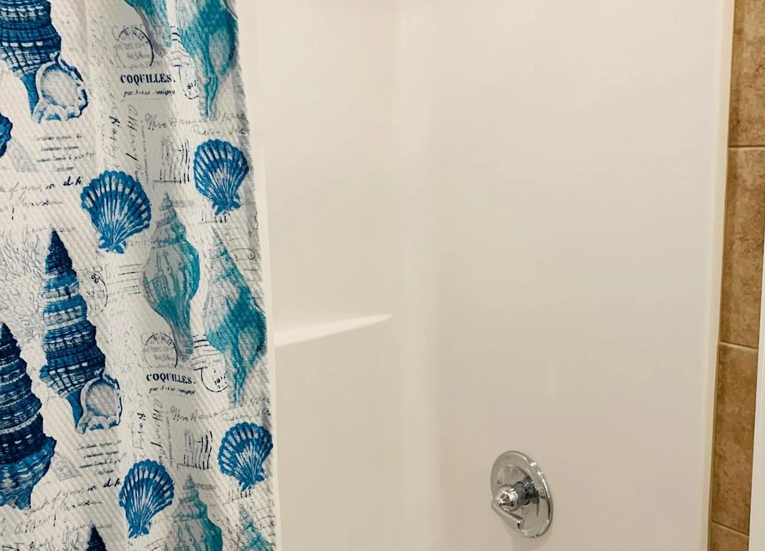 Blue Diamond Unit 5 Judlee Ave Apartment