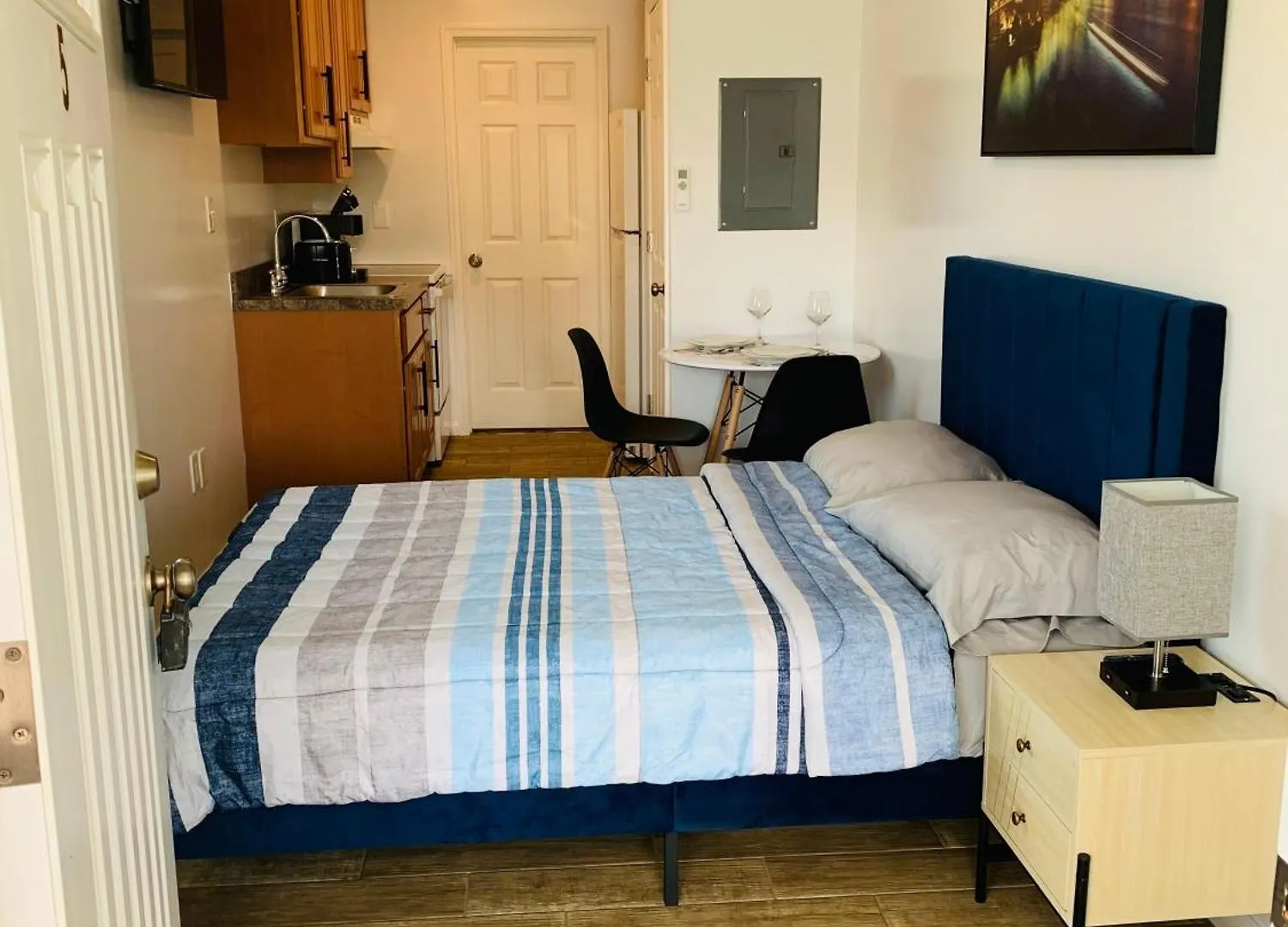 Apartment Blue Diamond Unit 5 Judlee Ave