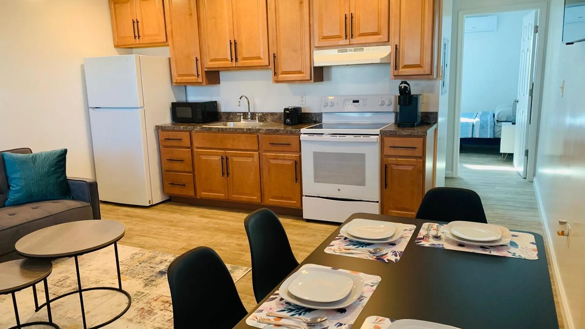 Apartment Blue Diamond Unit 2 Judlee Ave *