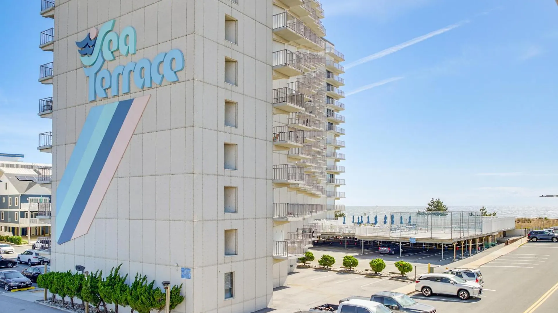 Ocean With Heated Pool And Beachfront View! Ocean City