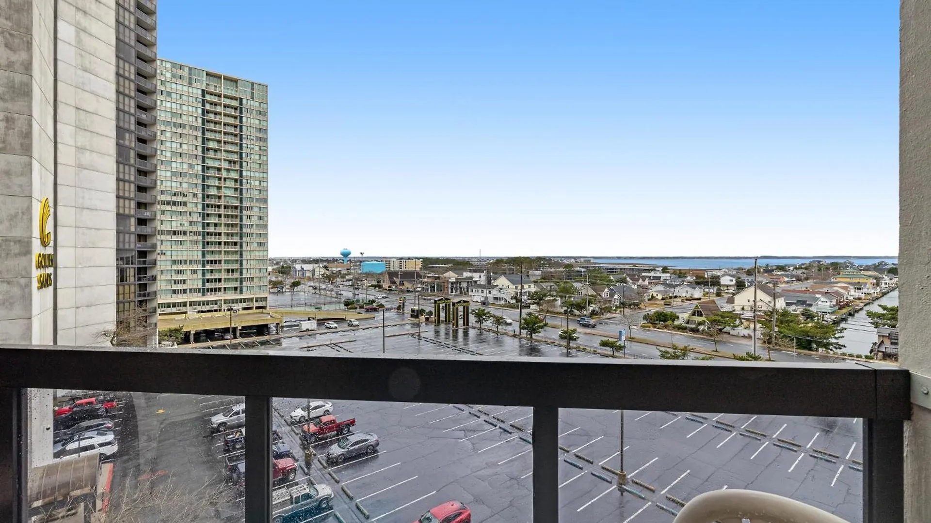 Golden Sands 402
