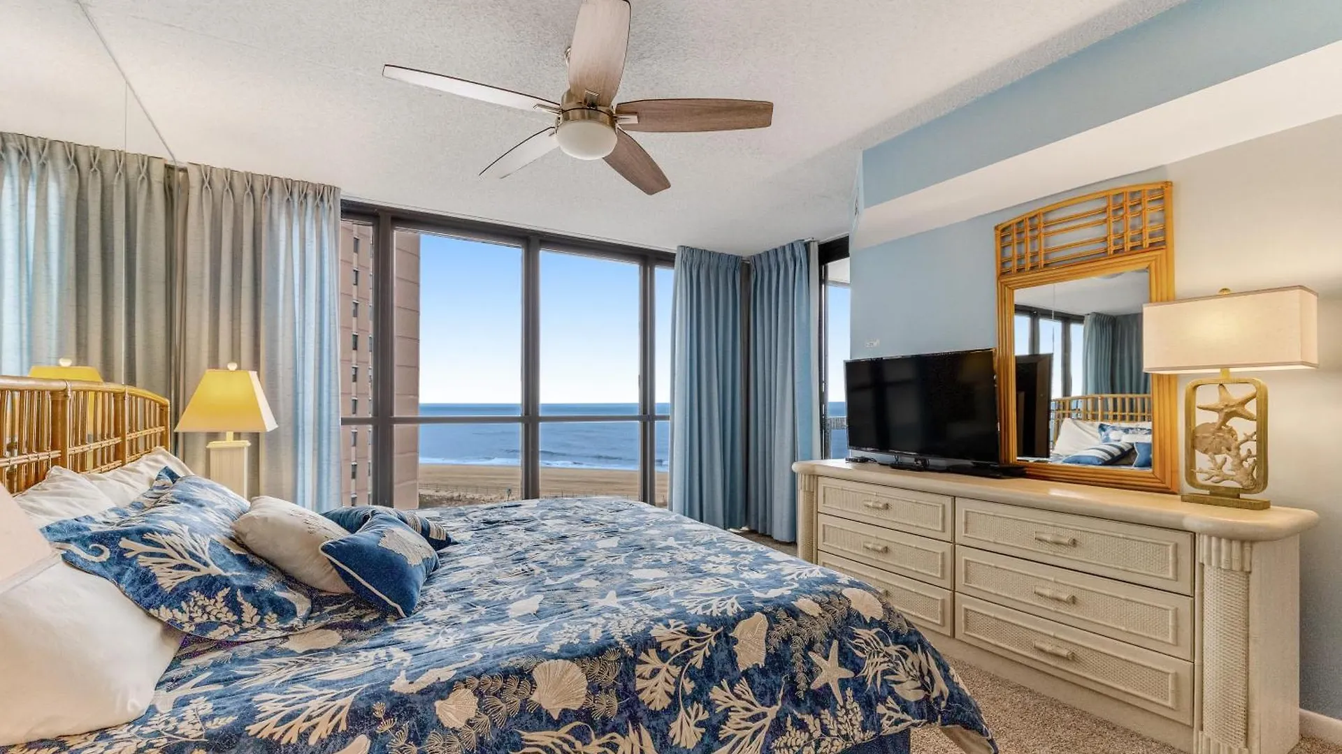 Golden Sands 402