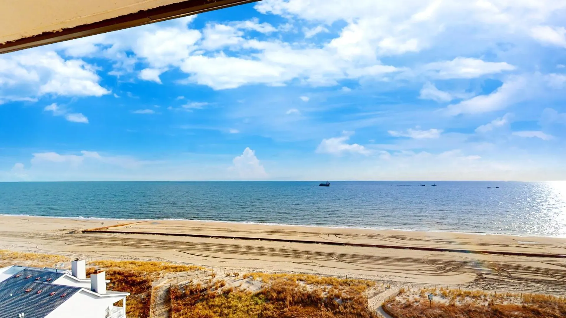 Surfside 84