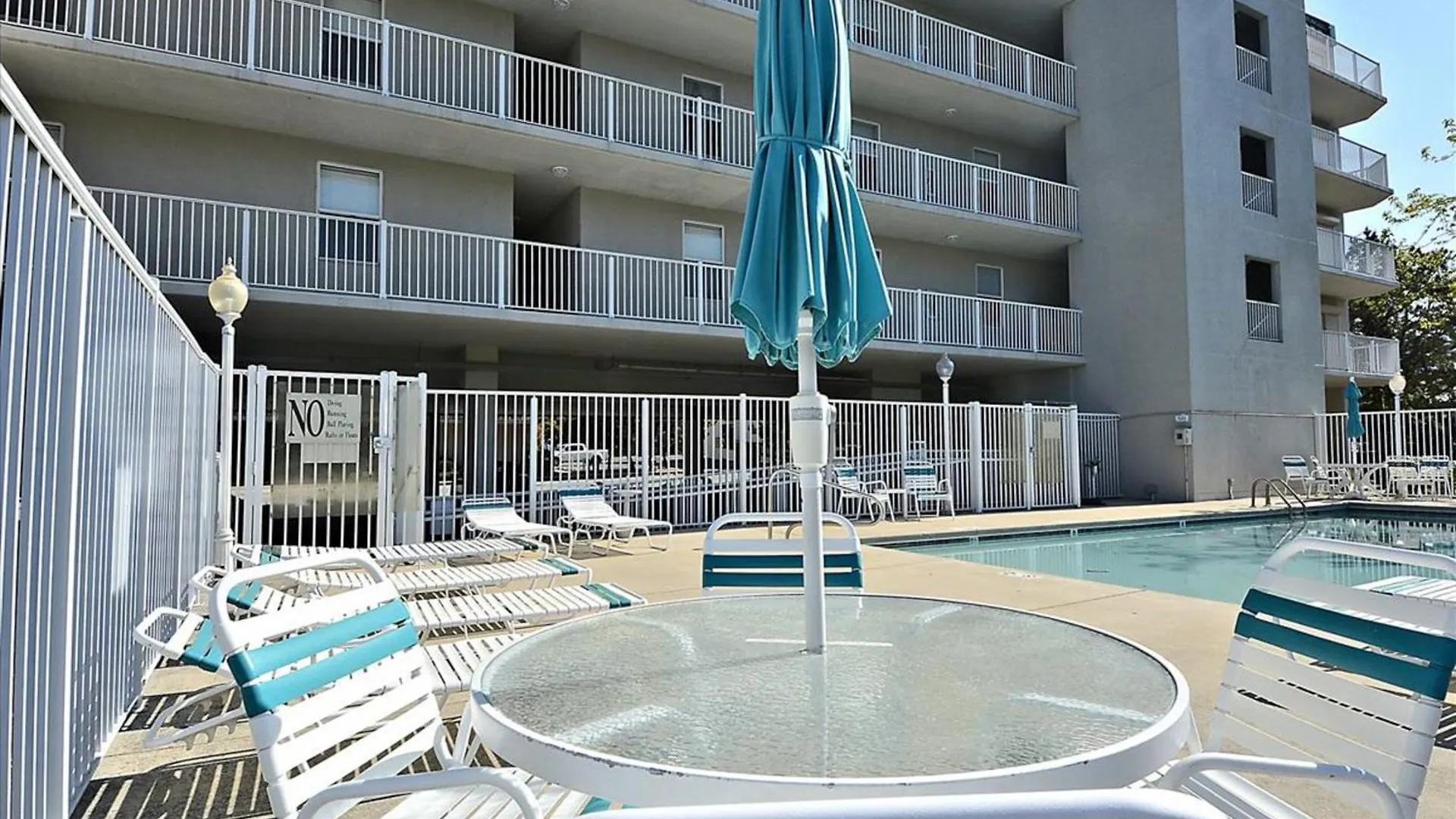 Ocean Dunes Apartment