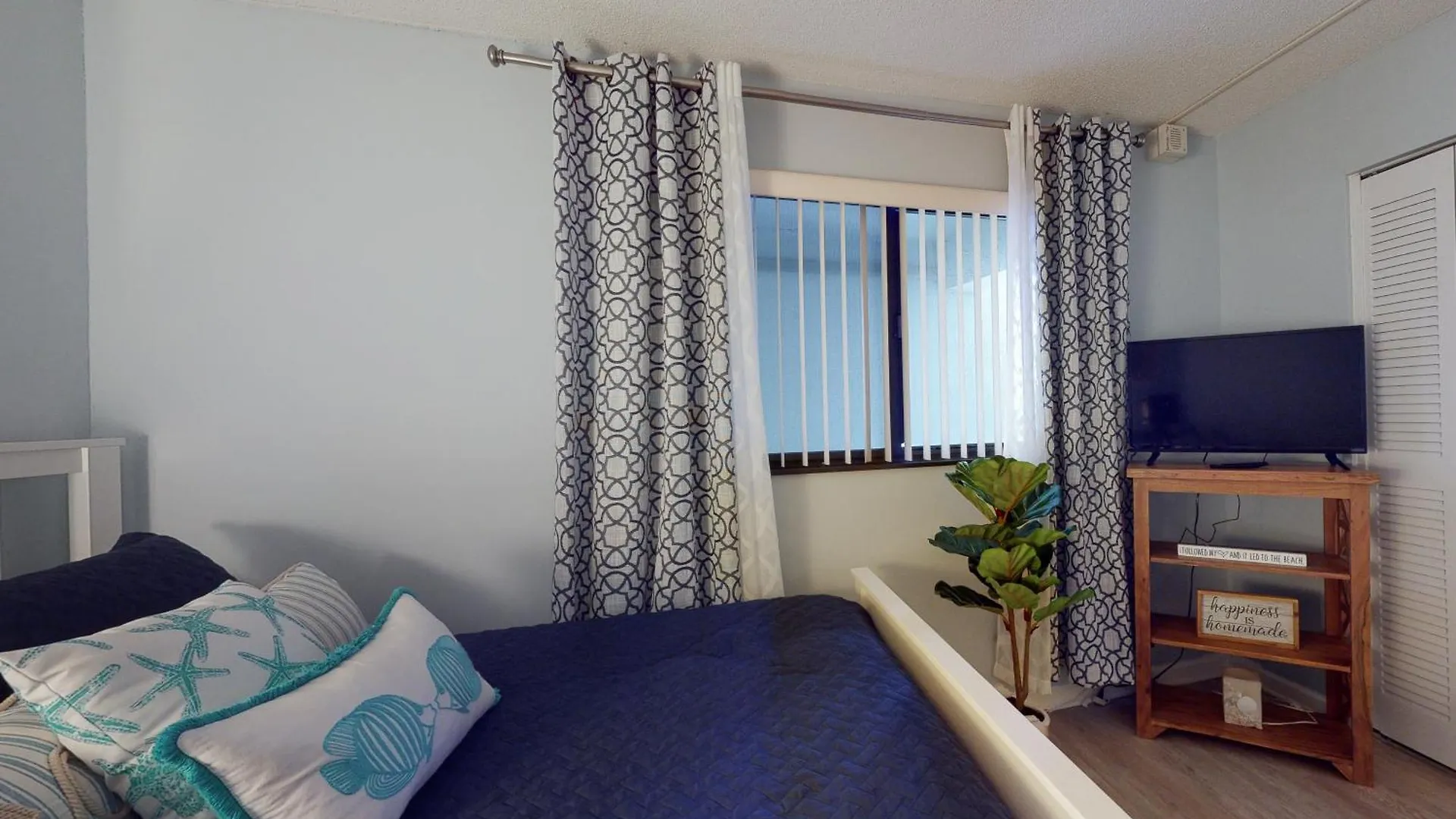 Golden Sands Xii Otel