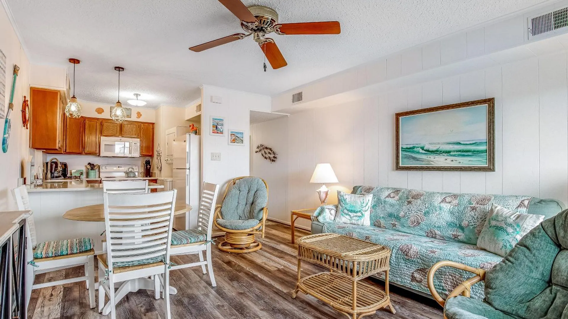 Sea Lofts Apartment