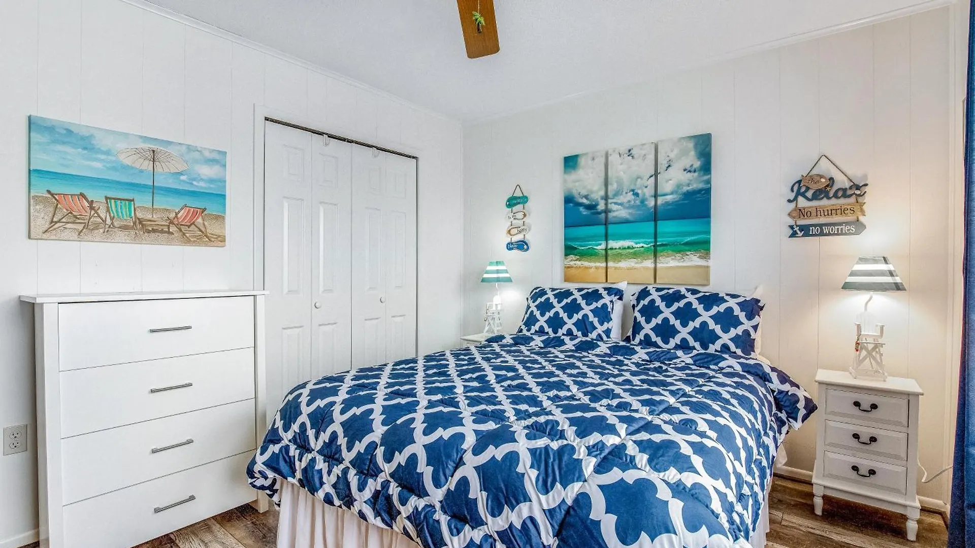 Sea Lofts Apartment