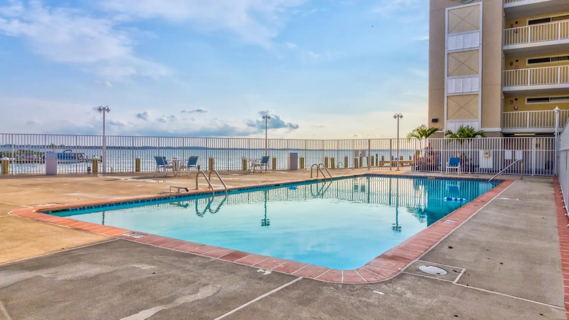 Wight Bay Apartment *